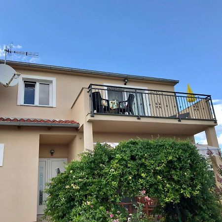 Apartman Laura Tribalj Esterno foto