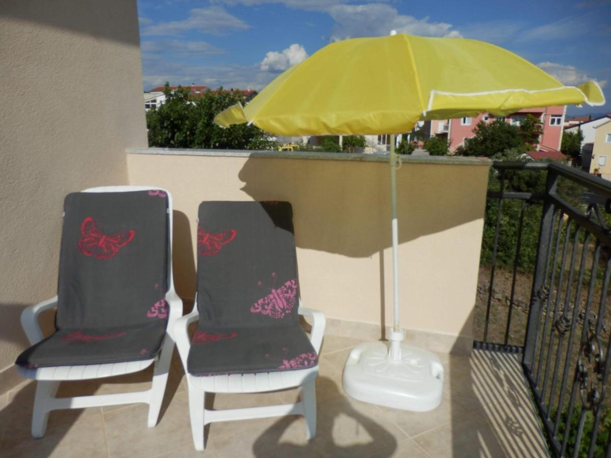 Apartman Laura Tribalj Esterno foto