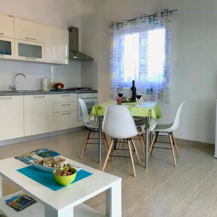 Apartman Laura Tribalj Esterno foto