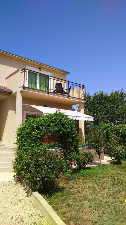 Apartman Laura Tribalj Esterno foto